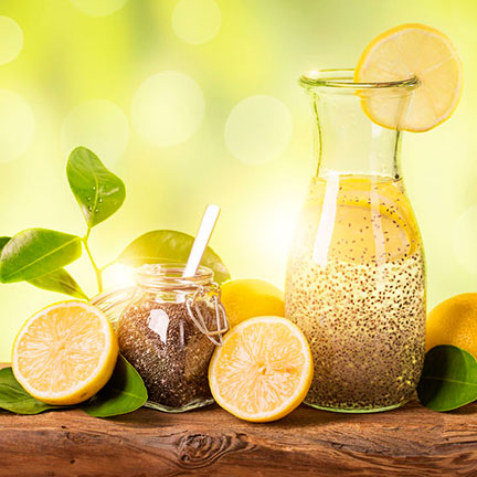 Энергетический лимонад на основе кокосовой воды и семечек чиа