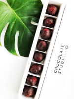 Органическая сублимированная клубника в чёрном шоколаде, 50 грамм  Chocolate studio 